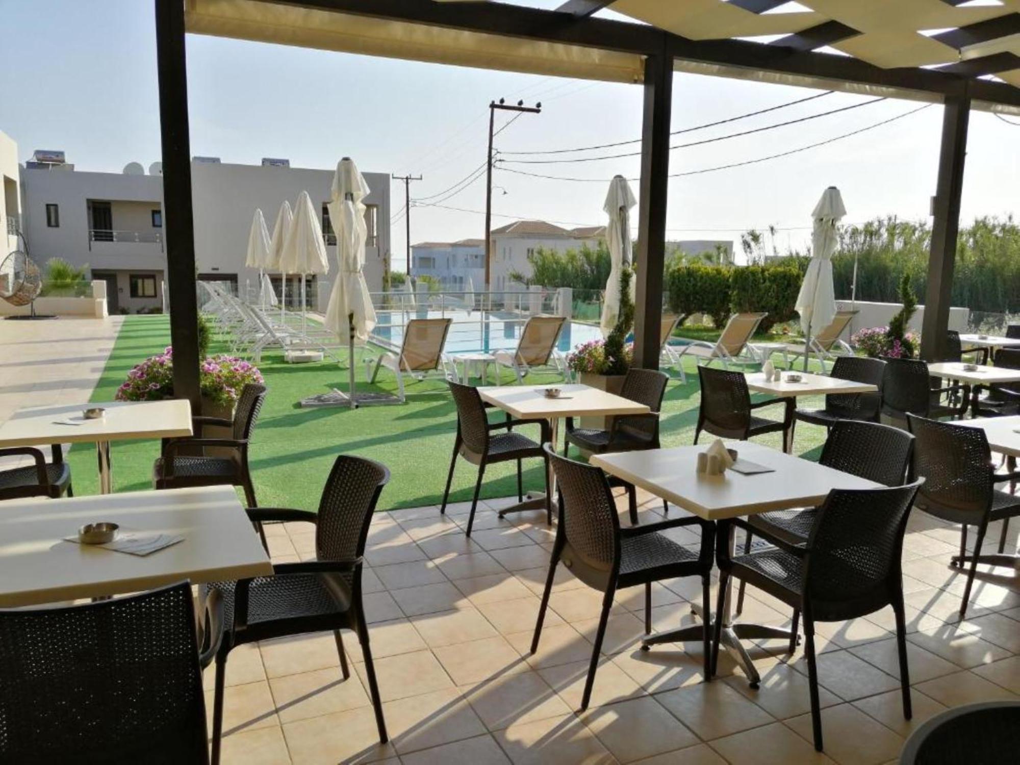 Carisa Suites And Apartments Maleme  Bagian luar foto