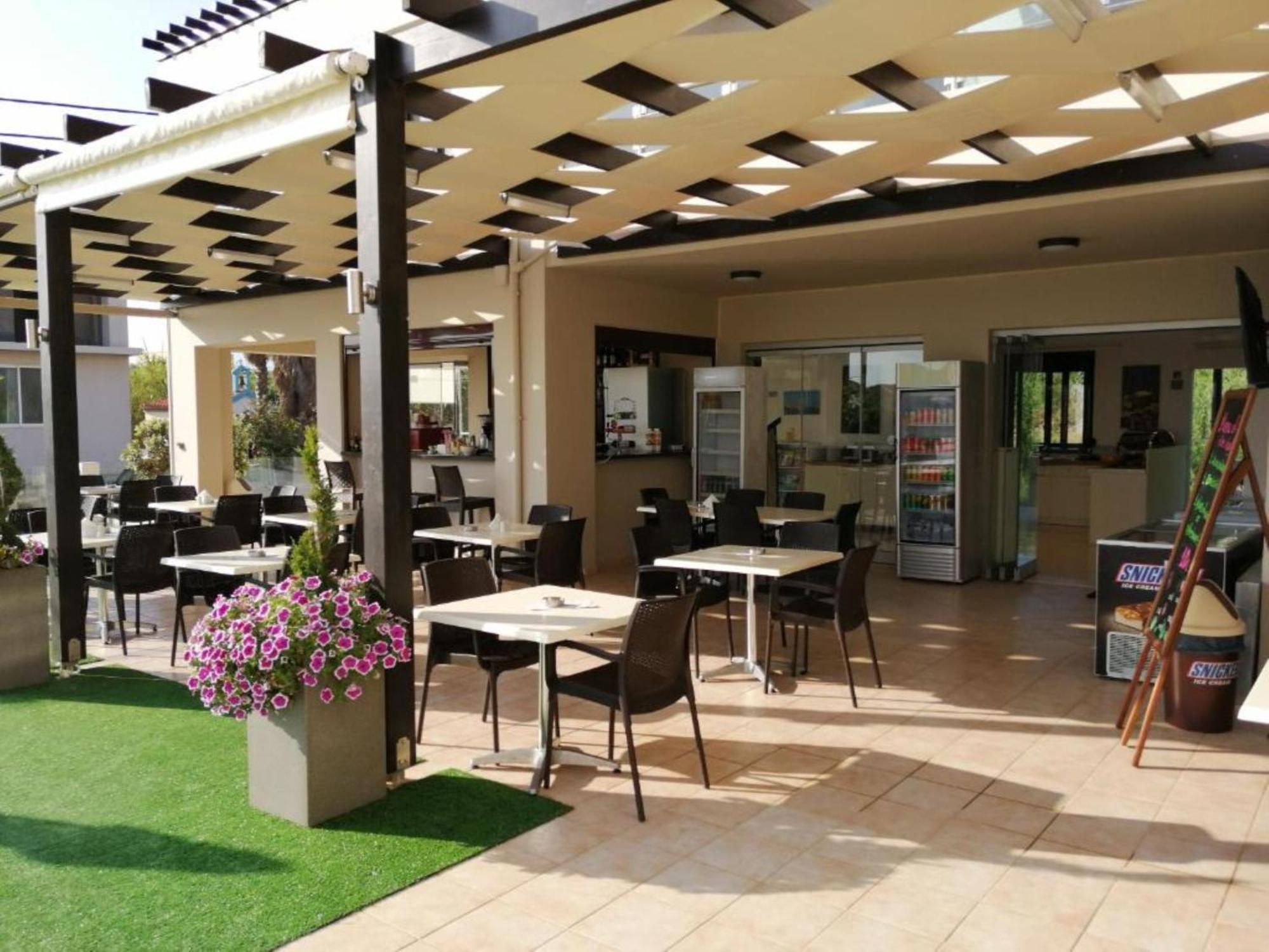 Carisa Suites And Apartments Maleme  Bagian luar foto