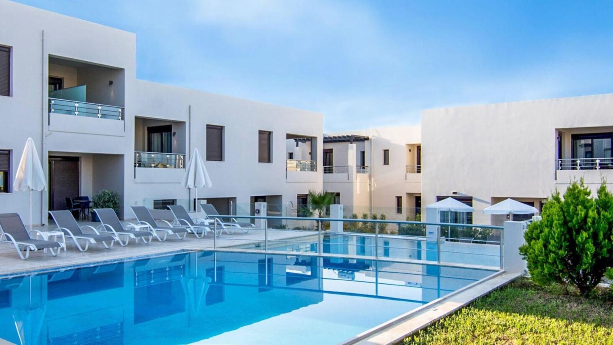 Carisa Suites And Apartments Maleme  Bagian luar foto
