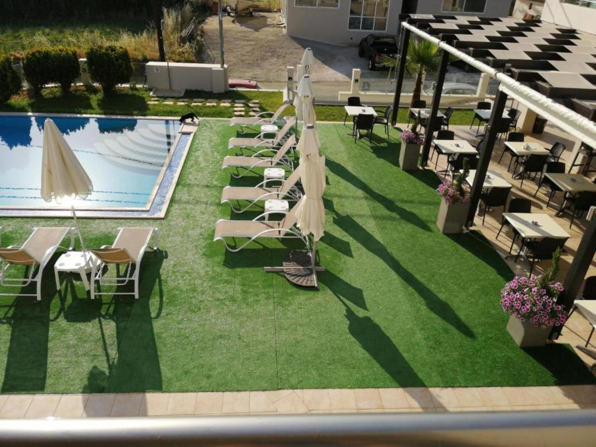 Carisa Suites And Apartments Maleme  Bagian luar foto